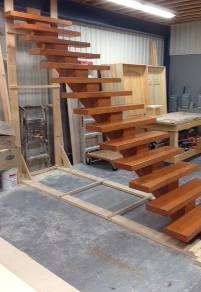Custom staircases fabrication