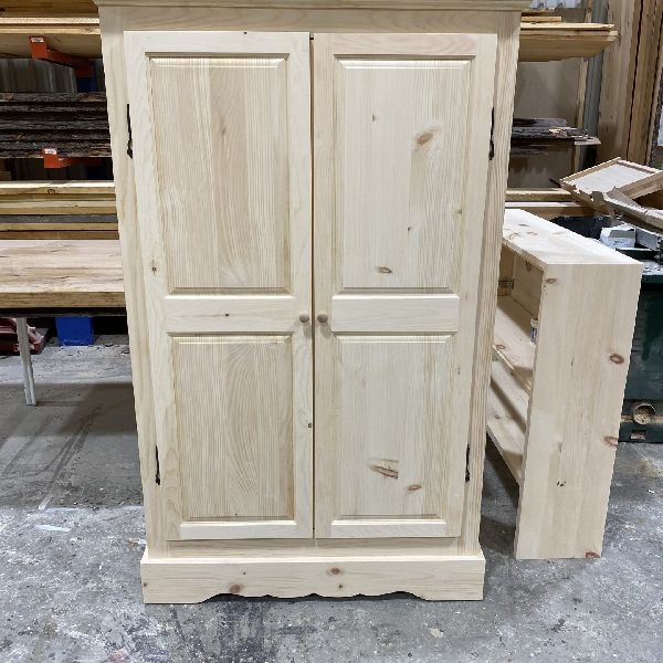 table industriel pin pine rustic rustique lumber wood custom made rough barn wood armoire colonial porte panneau shaker door panel home made custom made fabrication sur mesure