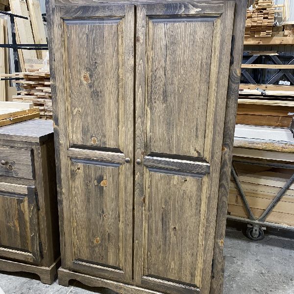 table industriel pin pine rustic rustique lumber wood custom made rough barn wood armoire colonial porte panneau shaker door panel home made custom made fabrication sur mesure