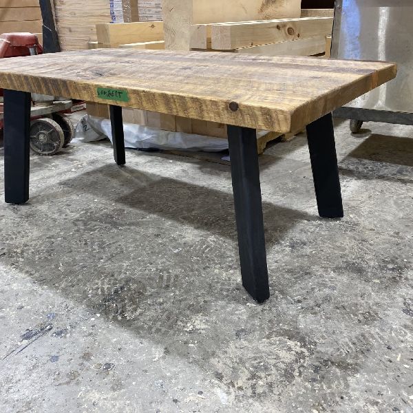 table industriel pin pine rustic rustique lumber wood custom made rough barn wood