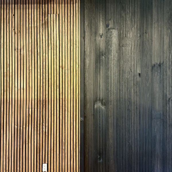 Slatpanel slat panel Black Colour Acoustic Slat Wall Panels pin acoustique panneaux pine wall ceilling lamella lamelle modern moderne tong and grove lumber industriel stain teint finition mur accent accent wall 3d Fluted Textured Panel
