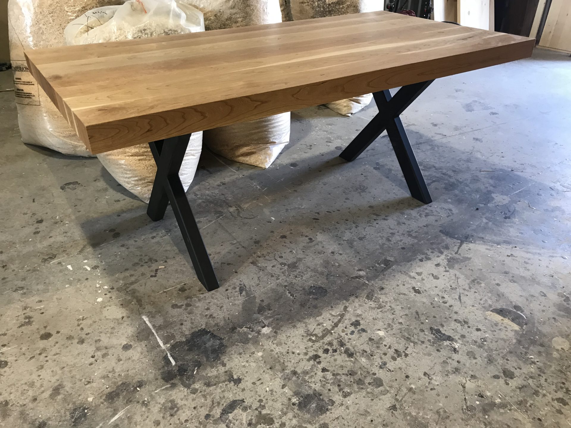 table industriel pin pine rustic rustique lumber wood custom made rough barn wood