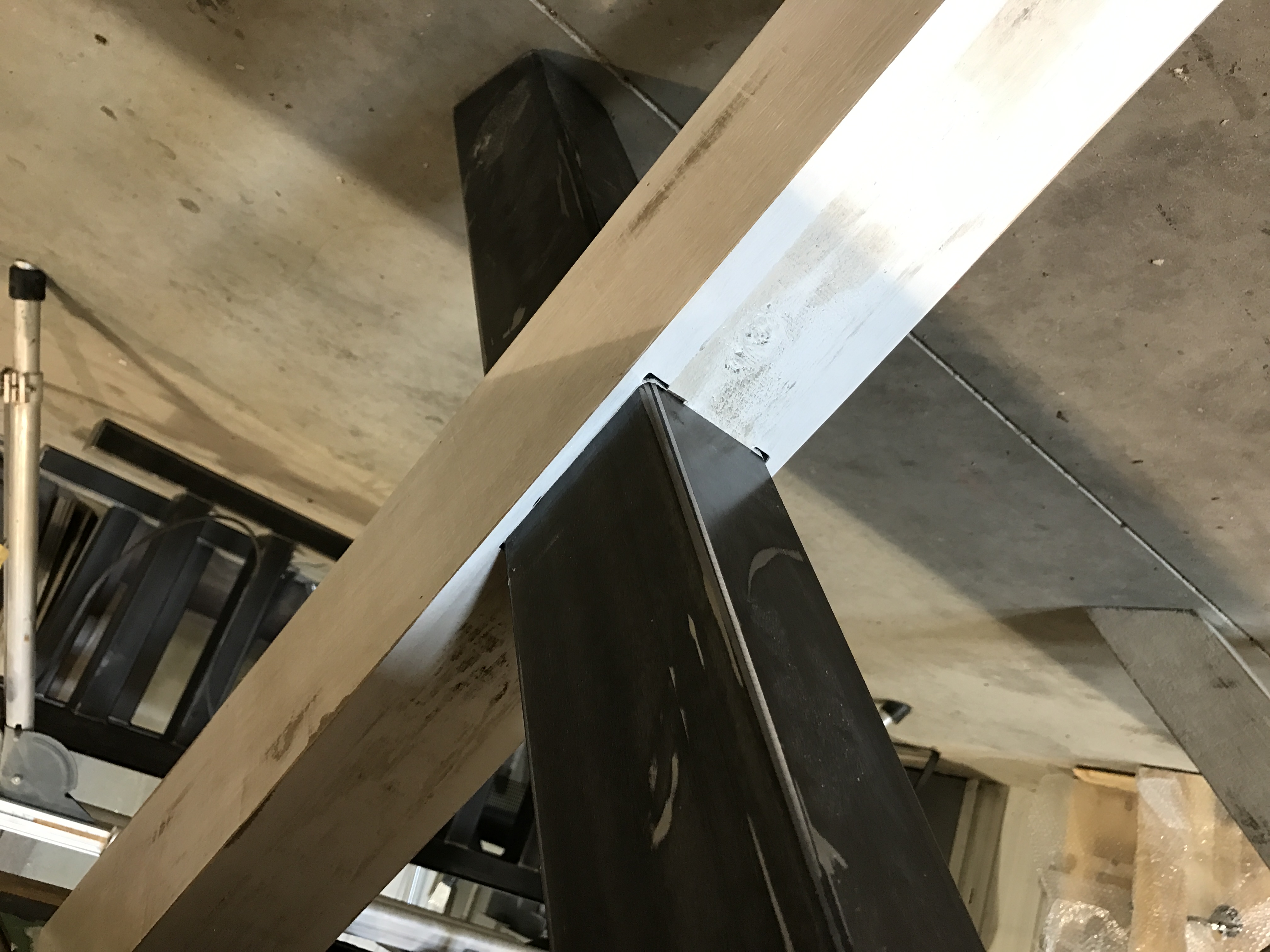 liveedge pin rustique patte métal industriel woodworking custom