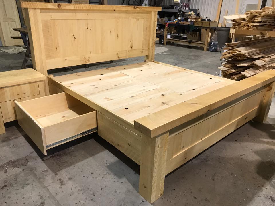 Bed pine rustique personnalisé coutume drap rond antique moderne nouveau québec fait à la main