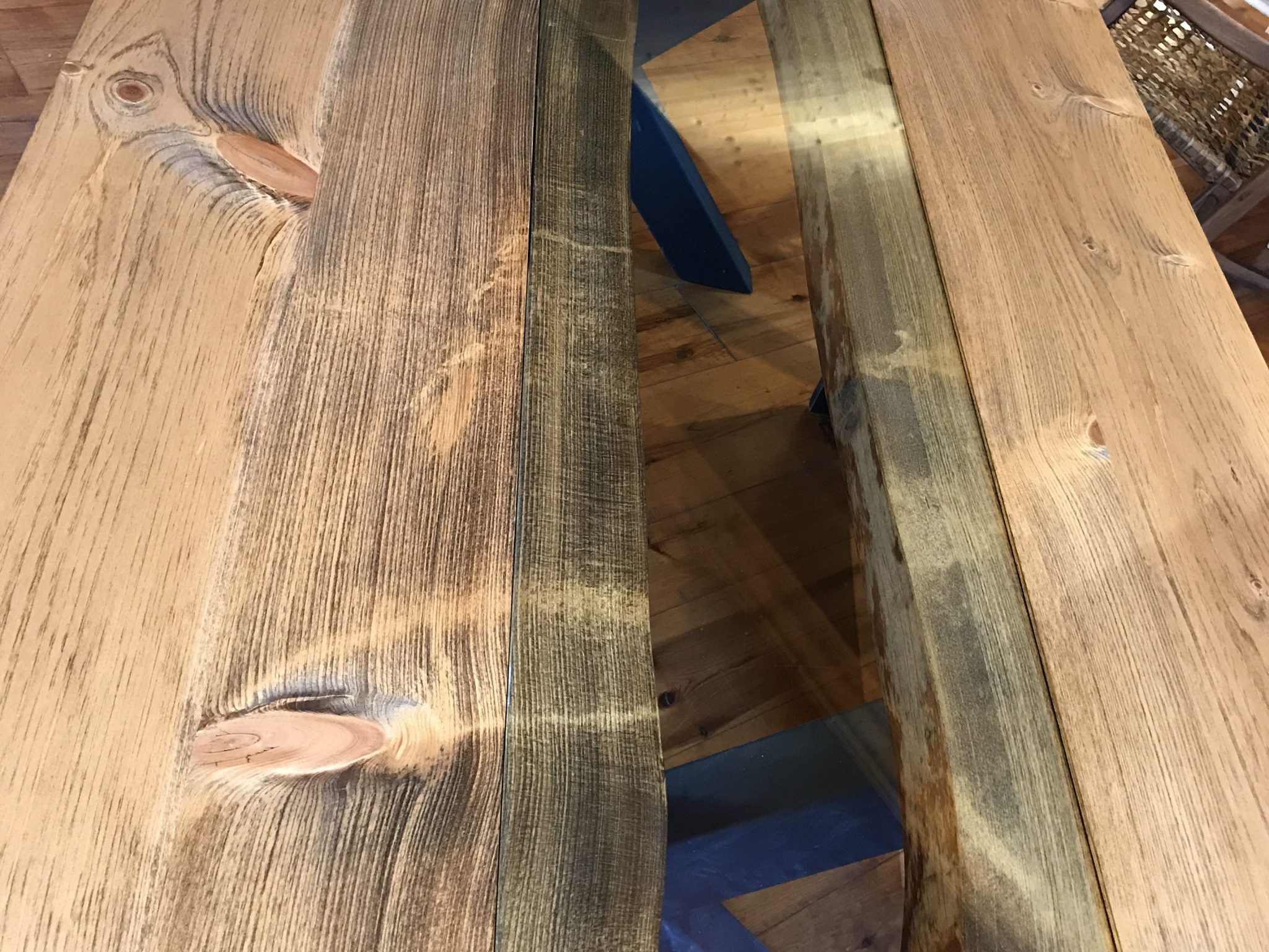 table pin pro-pin gatineau ottawa live edge rustique industriel métal massif acier fer vitre pin blanc poutre moderne