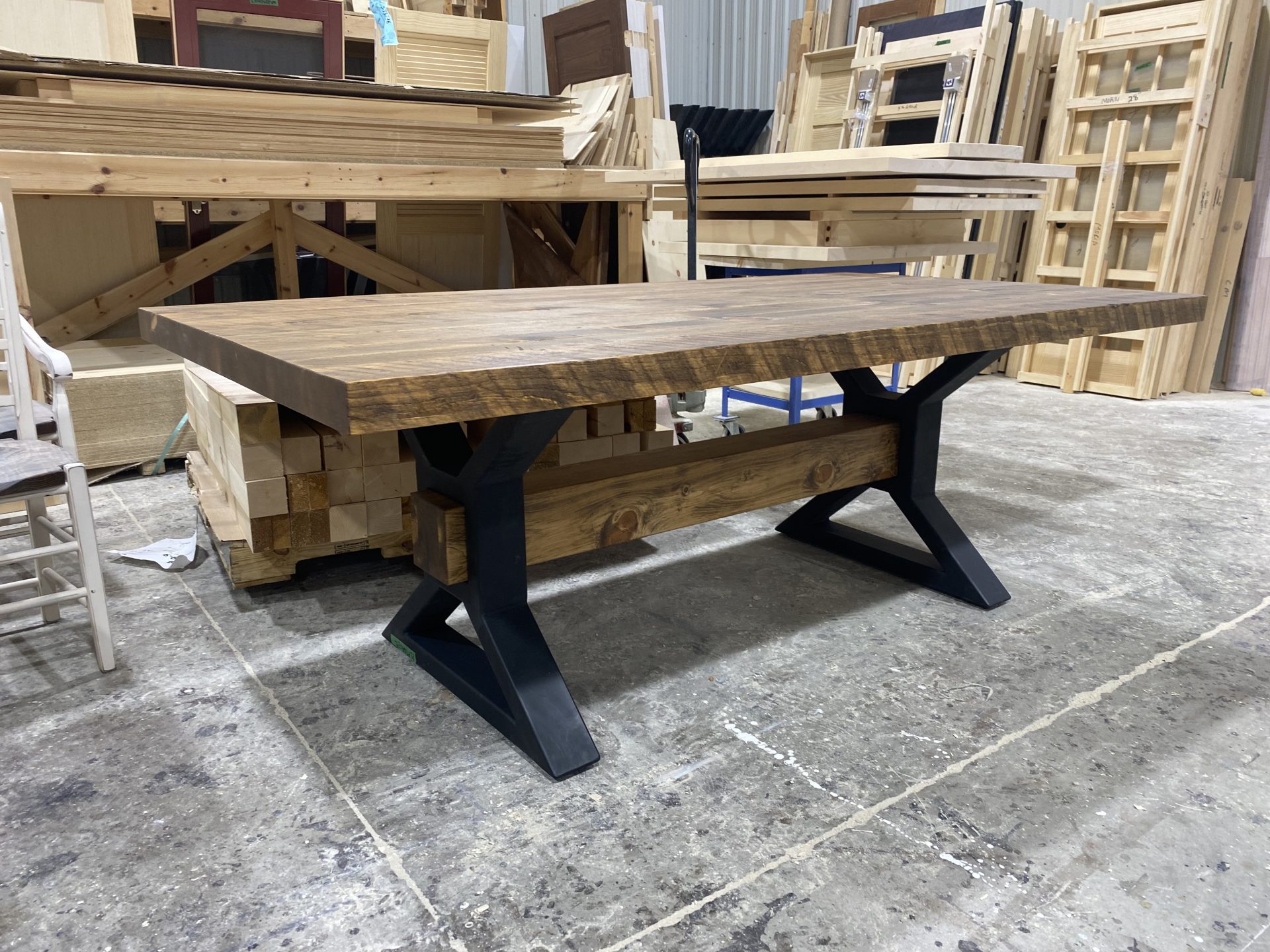table industriel patte métal metal legs pin pine rustique antique industriel beam rough brut lumber solide best price custom made