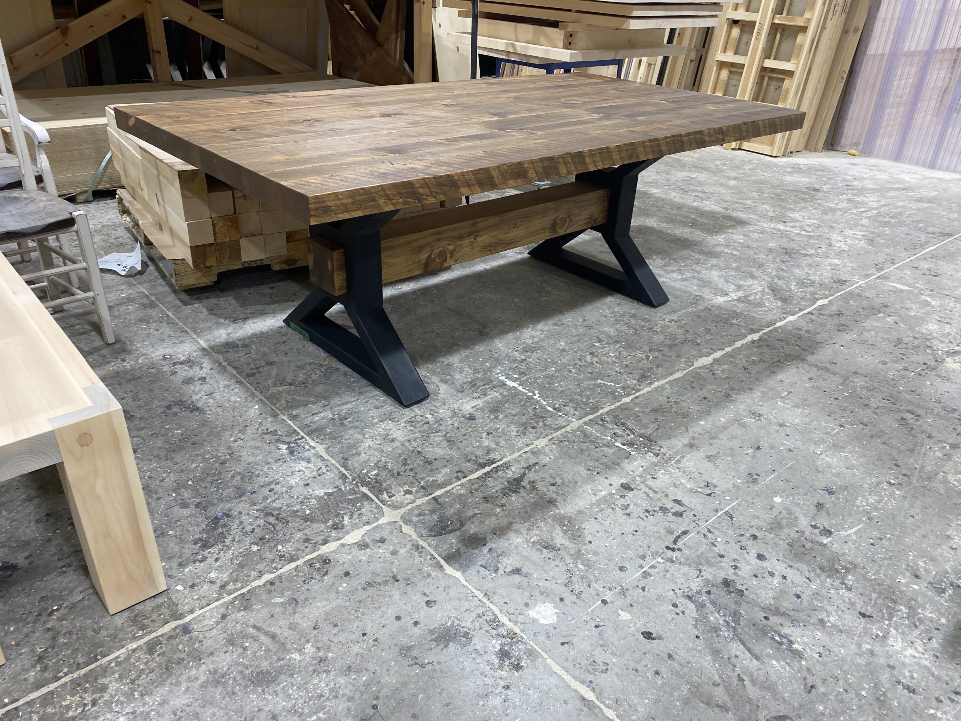 table industriel patte métal metal legs pin pine rustique antique industriel beam rough brut lumber solide best price custom made