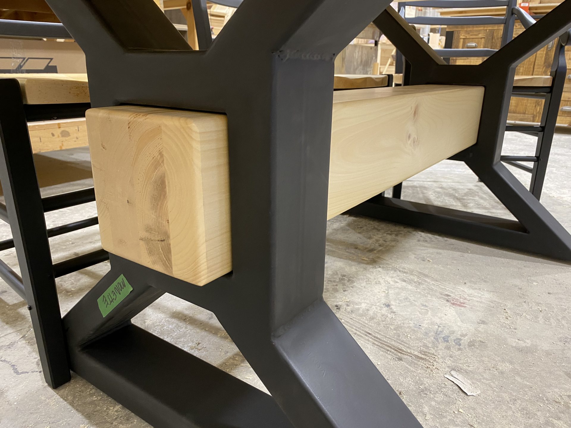 table industriel patte métal metal legs pin pine rustique antique industriel beam rough brut lumber solide best price custom made