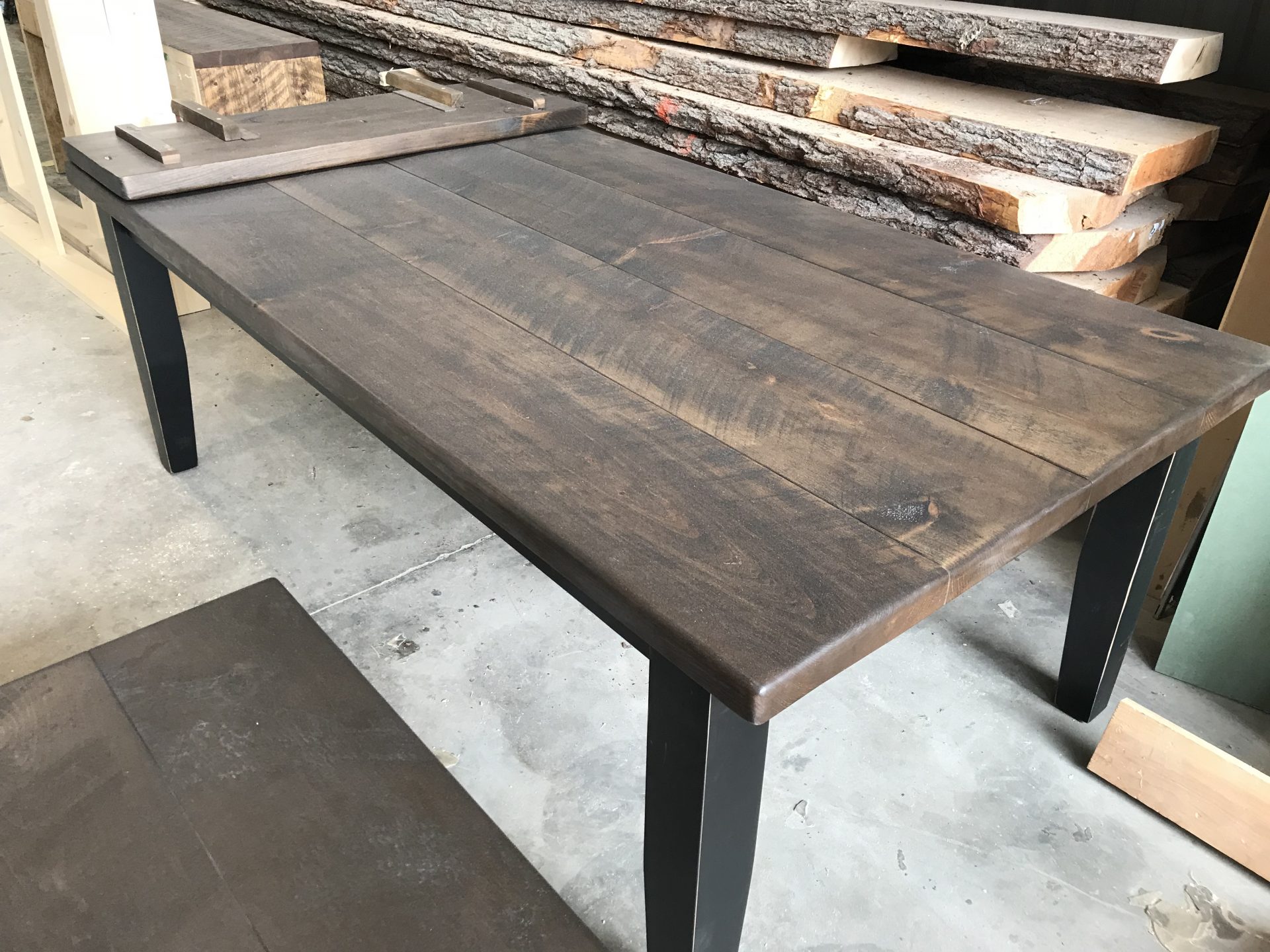 table industriel pin pine rustic rustique lumber wood custom made rough barn wood