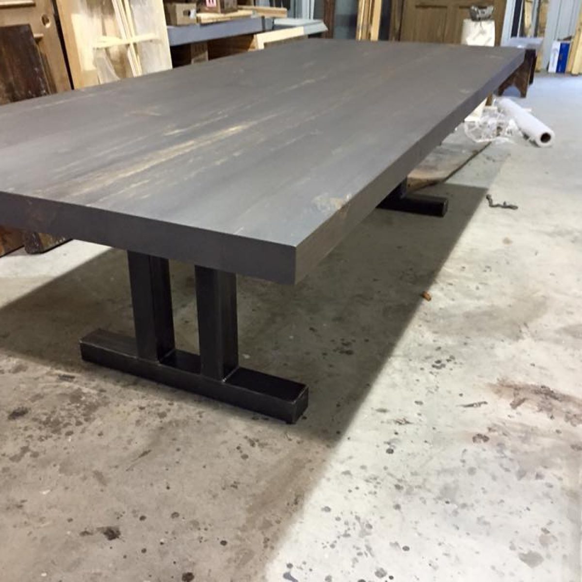 Table avec Pattes de métal Propin,