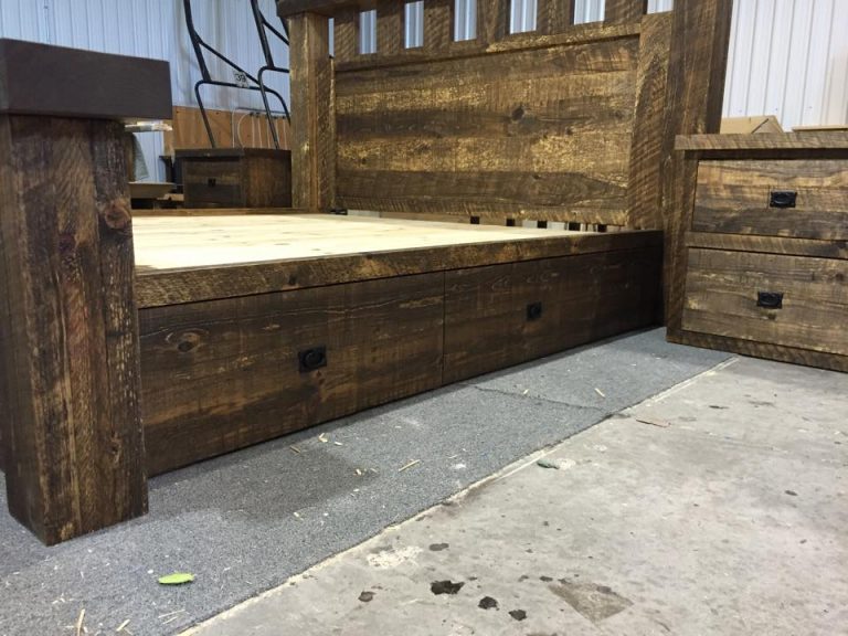 Bed rough cut Propin, the pine wood specialist