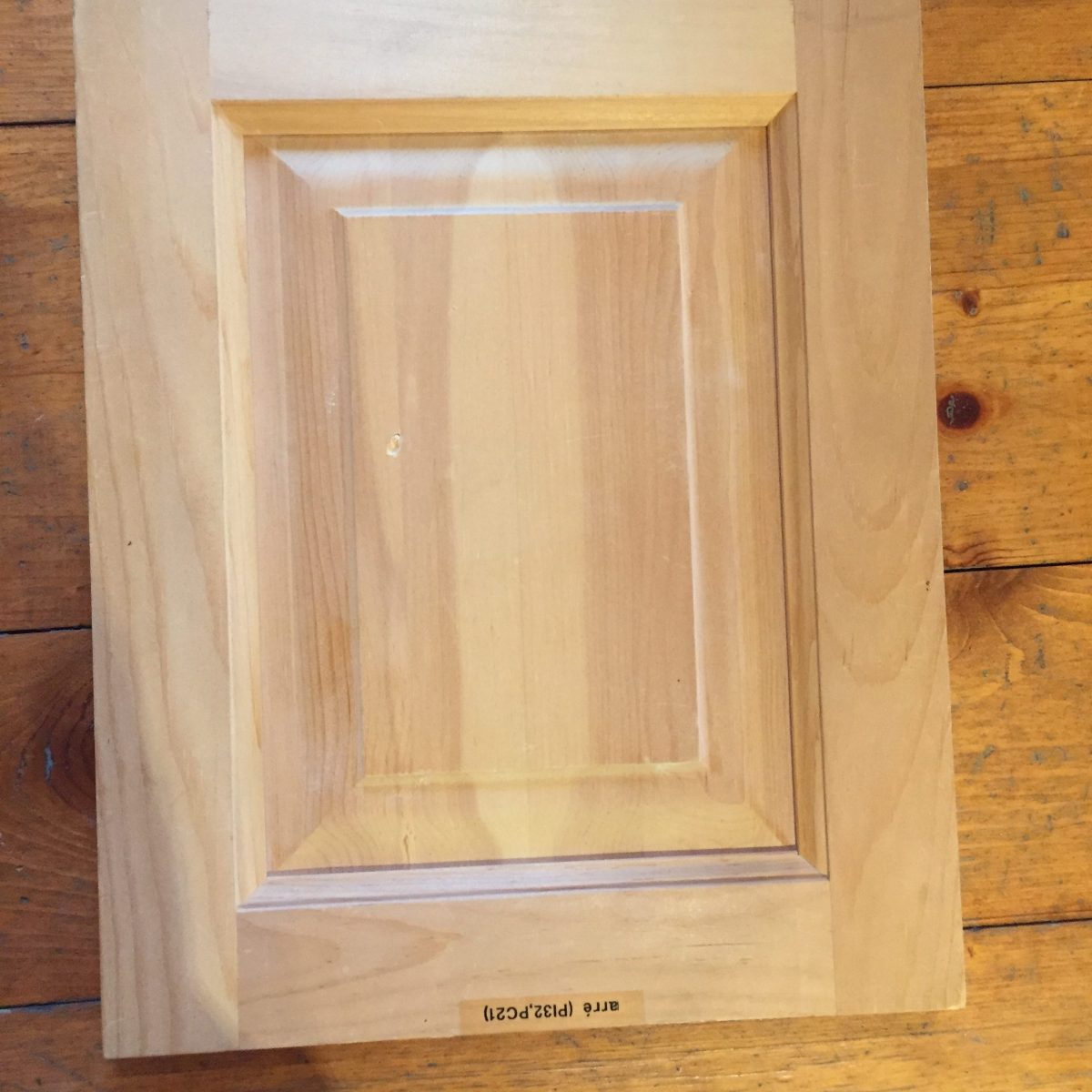 Porte d’armoire Propin, le spécialiste du bois de pin